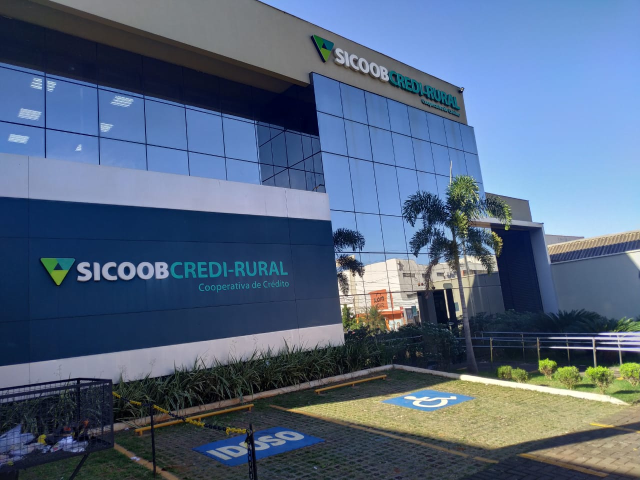 Imagem da sede da cooperativa Credi-Rural